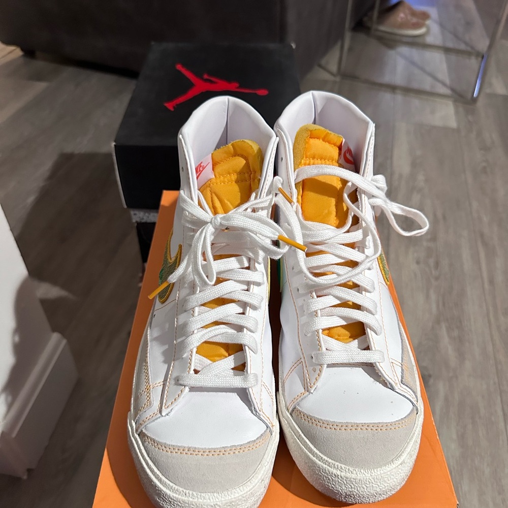 Nike Blaze High “ “ RAYGUN “ “